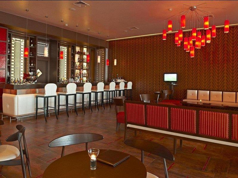 リアル マリーナ ホテル ＆ スパ オリョン エクステリア 写真 Interior of a restaurant