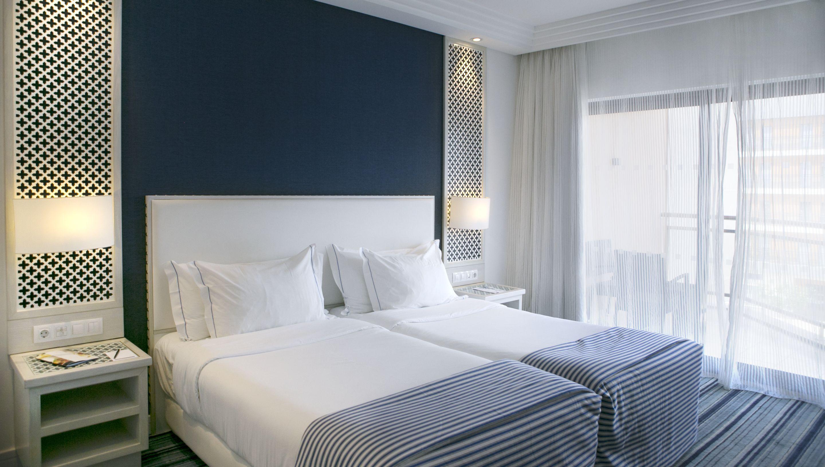 リアル マリーナ ホテル ＆ スパ オリョン エクステリア 写真 A bedroom at the hotel