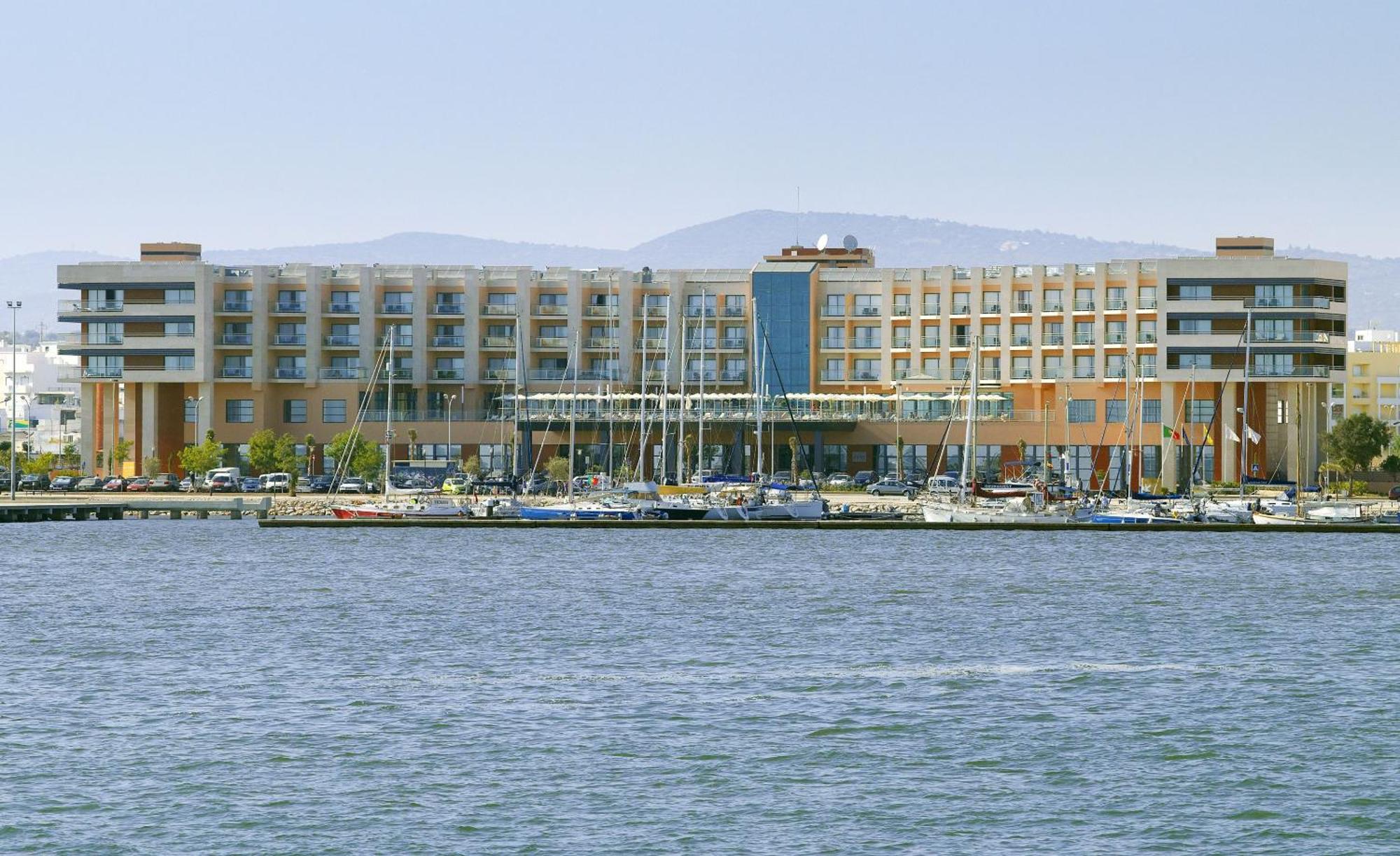 リアル マリーナ ホテル ＆ スパ オリョン エクステリア 写真 The Westin Lakefront Hotel