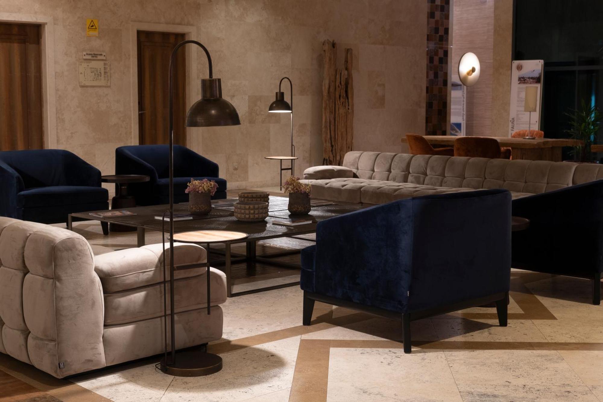 リアル マリーナ ホテル ＆ スパ オリョン エクステリア 写真 The lobby of the hotel